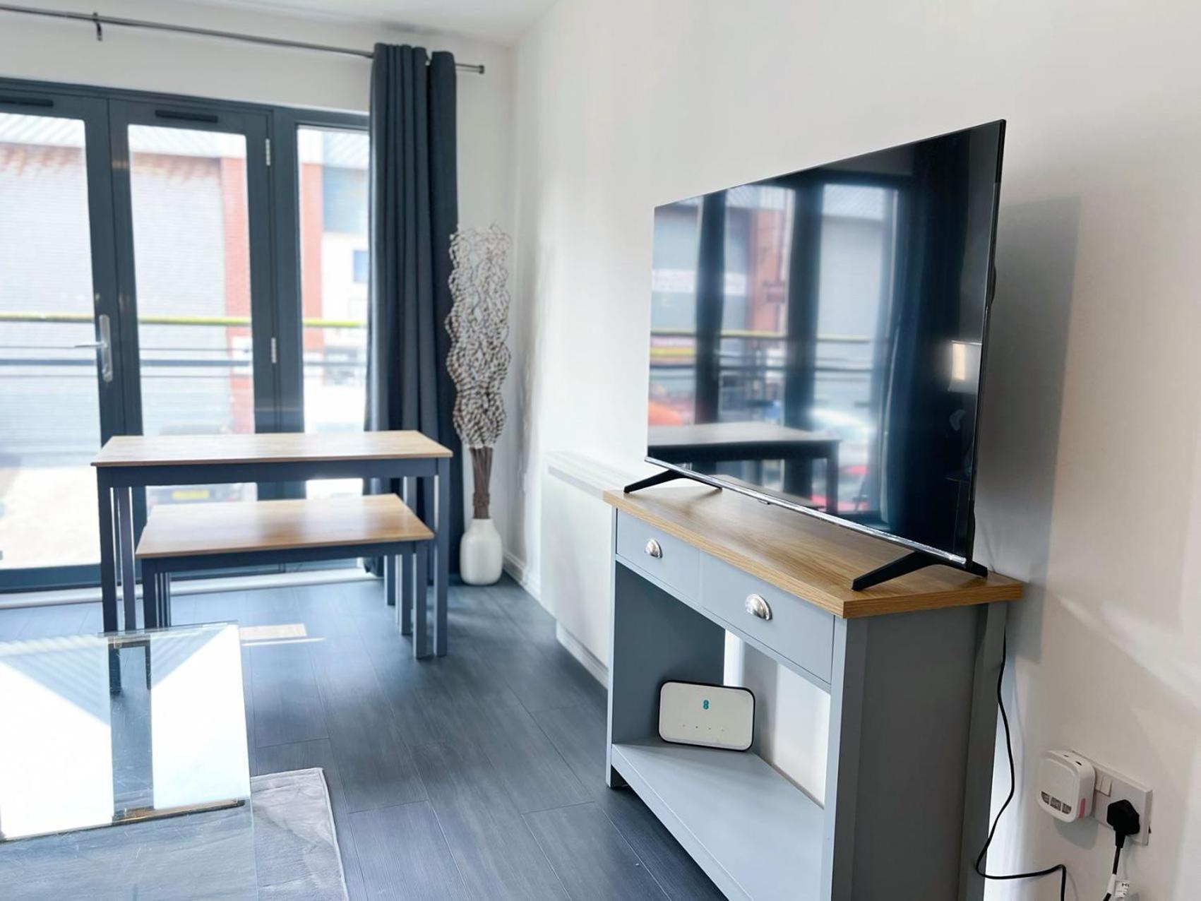 Comfort Seaside Two-Bedroom Apt Swansea Eksteriør bilde