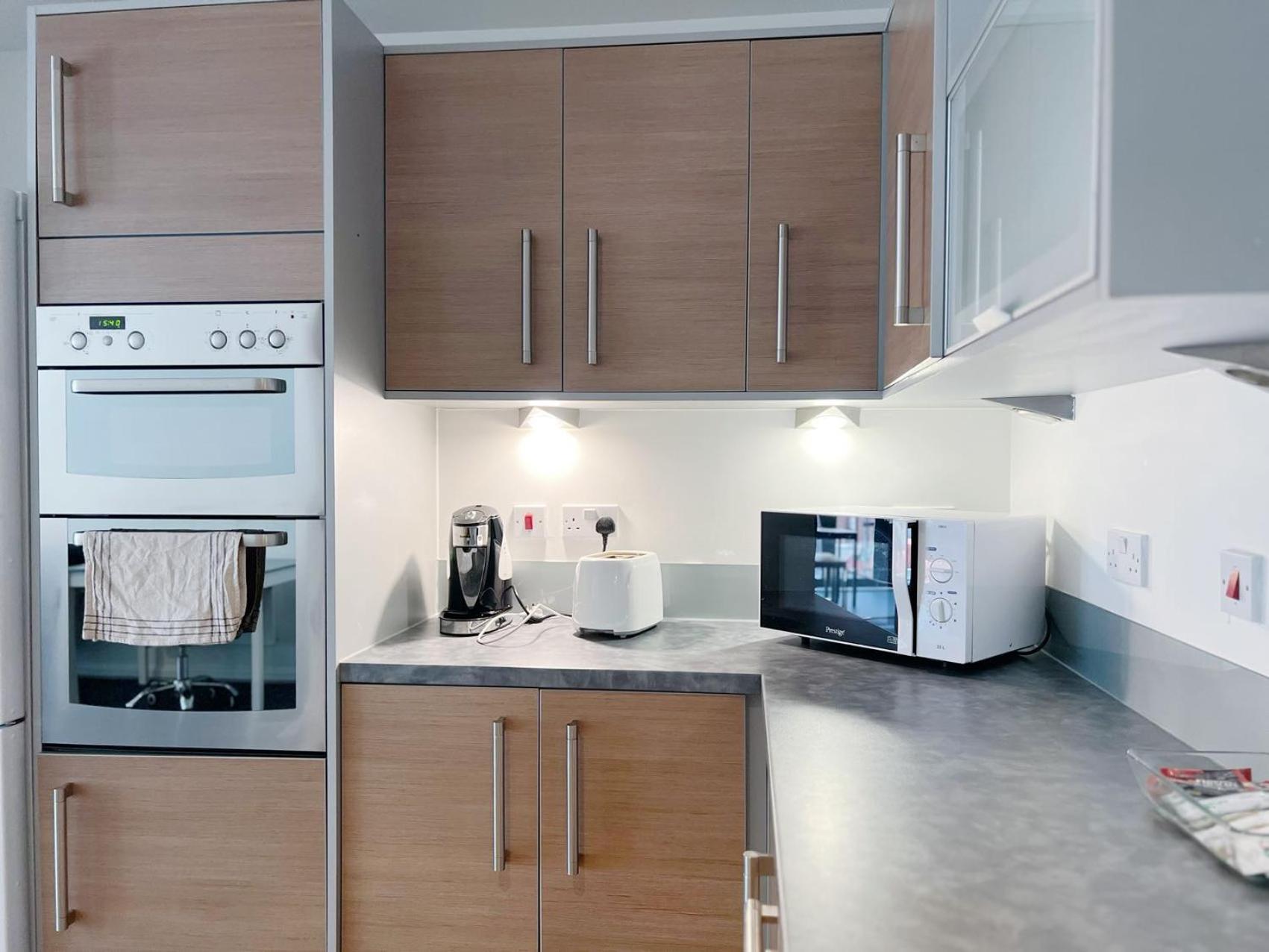 Comfort Seaside Two-Bedroom Apt Swansea Eksteriør bilde